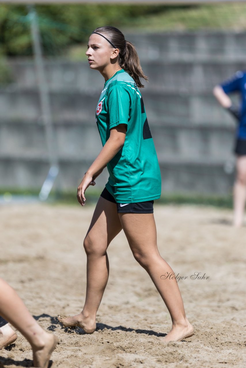 Bild 110 - wBJ/wCJ Beachsoccer Cup